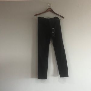 Levi’s black jeans